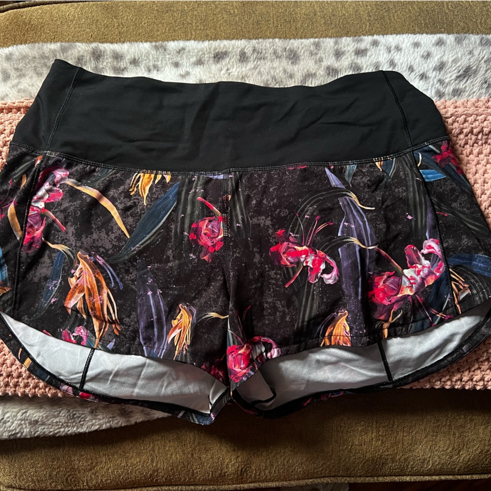 Speed up high rise 2.5” lined shorts